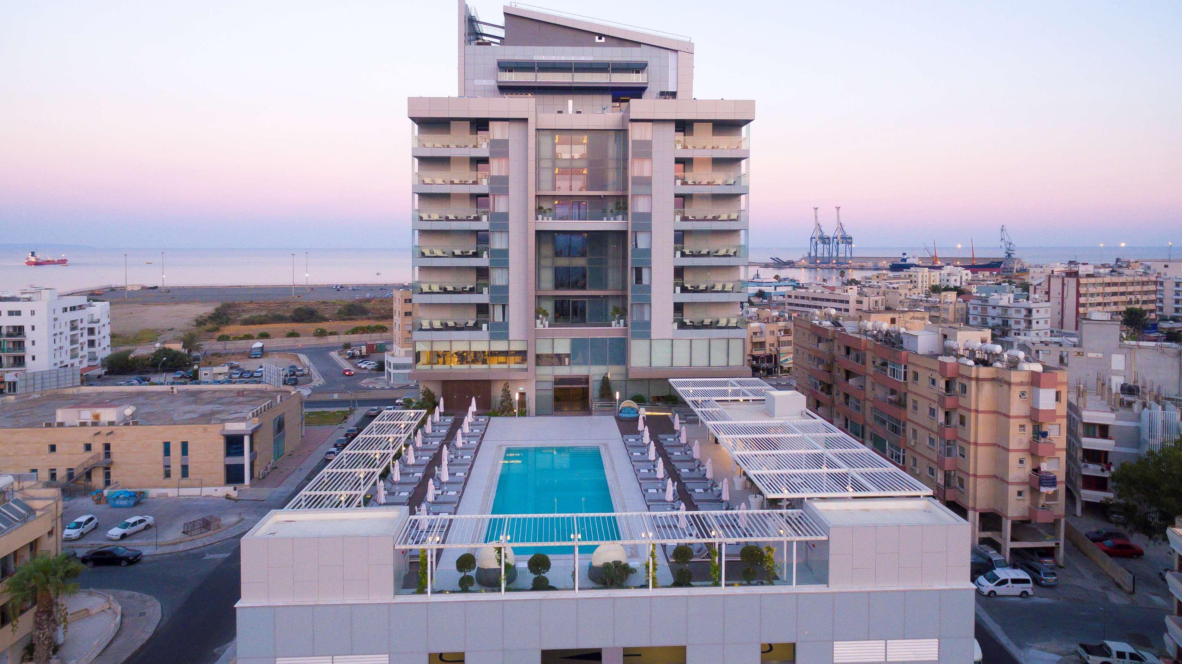 Radisson Blu Hotel, Lárnaca Exterior foto The Elysium boutique hotel